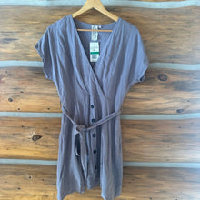 Load image into Gallery viewer, Sadie & Sage Women's Surplice Dress size L