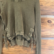 Load image into Gallery viewer, Free People One Interlaken Cropped Green Long Sleeve size XS