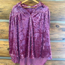Load image into Gallery viewer, Bibi Crushed Velvet Pink Button Down size XL