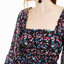 Load image into Gallery viewer, Leyden Smocked Crop Top size Medium