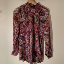Load image into Gallery viewer, Chicos Bohemian Scrolls MockNeck Top