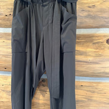 Load image into Gallery viewer, Athleta Skyline Pants size 2
