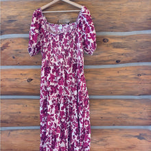Load image into Gallery viewer, Old Navy Puff Sleeve Tiered Midi Dress size XL
