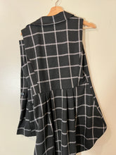 Load image into Gallery viewer, Mod X Plaid Vest size Medium
