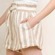 Load image into Gallery viewer, Umgee Women&#39;s Striped Linen Blend High Rise Paper Bag Shorts Raw Edge Beige size M
