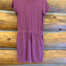 Load image into Gallery viewer, 32 Degrees Cool Pullover Dress size S
