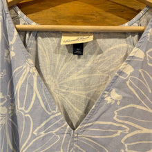 Load image into Gallery viewer, Universal Thread Flutter Mini Dress size M
