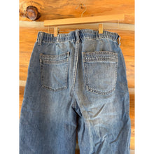 Load image into Gallery viewer, Liverpool The Rascal Trouser Cropped Jeans Clayton Wash Blue
