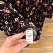 Load image into Gallery viewer, Chris &amp; Carol Floral Velvet Mockneck Swing Dress size Large
