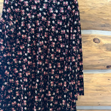 Load image into Gallery viewer, Chris &amp; Carol Floral Velvet Mockneck Swing Dress size Large
