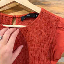 Load image into Gallery viewer, Zesica Smocked Rust Midi Dress size M
