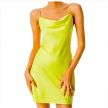 Load image into Gallery viewer, NWT Alice + Olivia Harmony Slip Dress size 2
