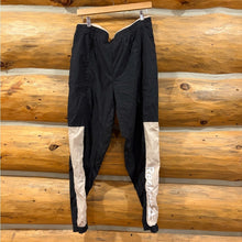 Load image into Gallery viewer, Reebok Women&#39;s Focus Track Woven Track Pants size XL
