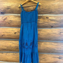 Load image into Gallery viewer, Knox Rose Smocked Blue Dress size XL

