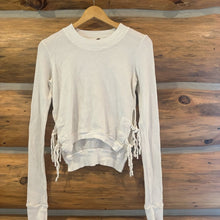 Load image into Gallery viewer, Free People One Cropped Interlaken Top White size XS

