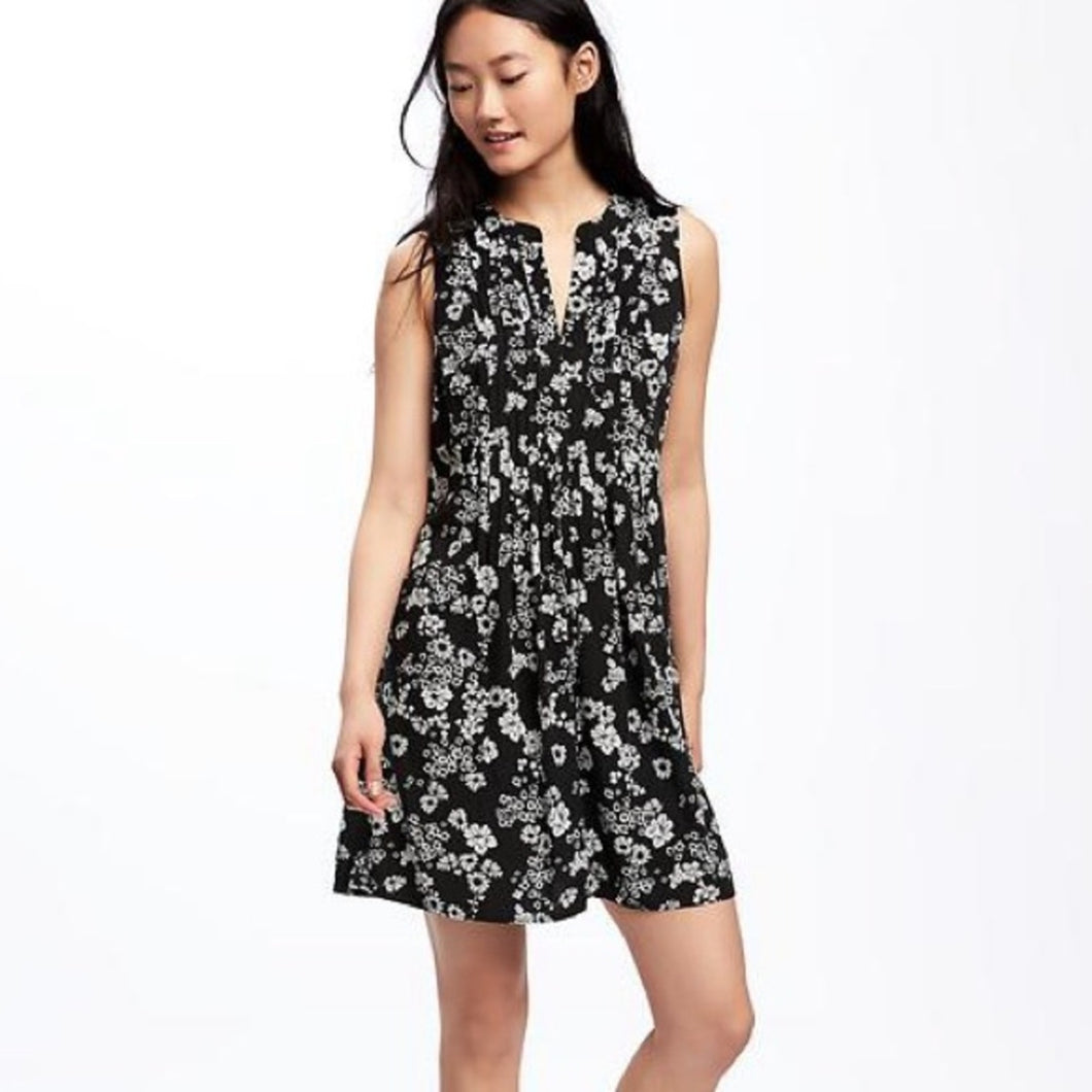 Old Navy Floral Dress size XL