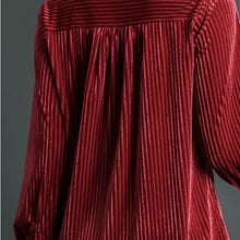 Load image into Gallery viewer, Umgee Crushed Velvet Button Down size 2X
