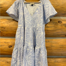 Load image into Gallery viewer, Universal Thread Flutter Mini Dress size M
