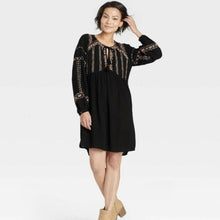 Load image into Gallery viewer, Knox Rose Embroidered Women’s Black Dress size Medium
