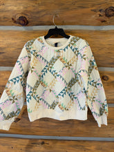 Load image into Gallery viewer, Universal Thread NWT Pullover size Medium
