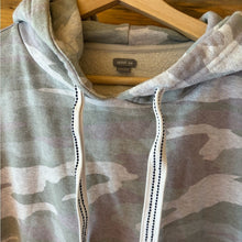 Load image into Gallery viewer, Aerie Oversized Camo Hoodie size Medium
