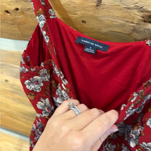 Load image into Gallery viewer, American Eagle Floral Jumpsuit size 4
