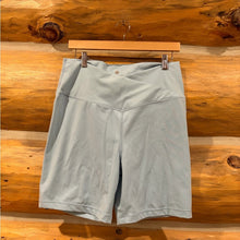 Load image into Gallery viewer, Yogalicous Biker Shorts size XXL
