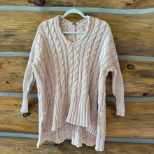 Load image into Gallery viewer, Free People Easy Cable V Neck Pullover size Small
