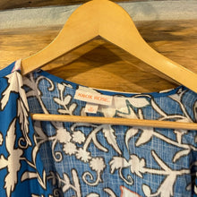 Load image into Gallery viewer, Knox Rose Women&#39;s Short Sleeve Floral Wrap Dress size M
