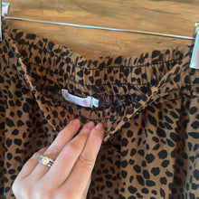 Load image into Gallery viewer, Bluetime High Waisted Women’s Skirt size XL
