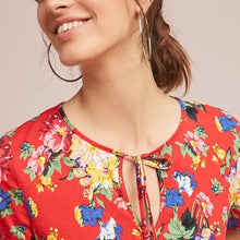 Load image into Gallery viewer, Anthropologie Maeve Camiseta Clemente Floral size XS
