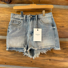 Load image into Gallery viewer, NWT Hidden Denim Frayed Hem Shorts size XS
