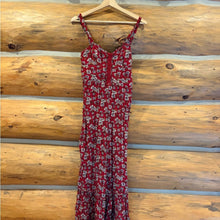Load image into Gallery viewer, American Eagle Floral Jumpsuit size 4
