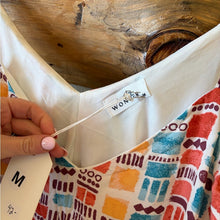 Load image into Gallery viewer, NWT Sleeveless Multi Color Maxi Dress size Medium
