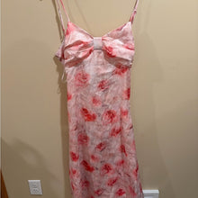 Load image into Gallery viewer, Freesia Floral Print Tie-Back Midi Dress size S
