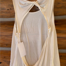 Load image into Gallery viewer, NWT Tavi Breezy Tank in Sand size Small
