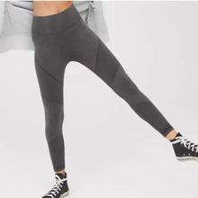 Load image into Gallery viewer, Aerie Offline Smoked Gray High Waist Seamless 7/8 Legging size M
