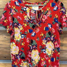 Load image into Gallery viewer, Anthropologie Maeve Camiseta Clemente Floral size XS
