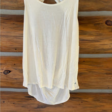 Load image into Gallery viewer, NWT Tavi Breezy Tank in Sand size Small
