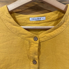 Load image into Gallery viewer, Cellabie Button Down Tunic size XL

