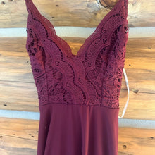 Load image into Gallery viewer, Lulus Madalyn Burgundy Lace Maxi Dress size XS
