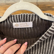 Load image into Gallery viewer, Leela &amp; Lavender Short Sleeve Cropped Sweater size S/M
