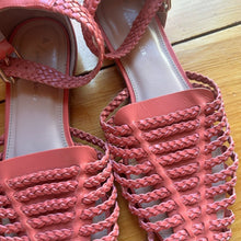 Load image into Gallery viewer, By Anthropologie Sandals size 39
