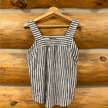 Load image into Gallery viewer, Lucky Brand Striped Textured Tank size S
