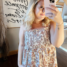 Load image into Gallery viewer, Old Navy Smocked Babydoll Top size XXL
