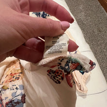 Load image into Gallery viewer, Free People Meadow Lark Blouse size XS
