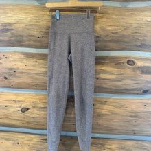 Load image into Gallery viewer, Aerie OFFLINE Hugger High Waisted Pocket Legging size XS
