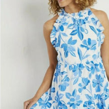 Load image into Gallery viewer, Clover &amp; Sloane Blue Floral Dress size XL
