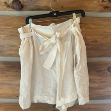 Load image into Gallery viewer, NWT A New Day Paperbag Shorts size XXL
