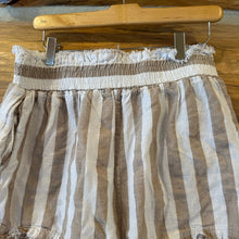 Load image into Gallery viewer, Umgee Women&#39;s Striped Linen Blend High Rise Paper Bag Shorts Raw Edge Beige size M
